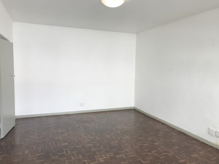 To Let 1 Bedroom Property for Rent in Sea Point Western Cape